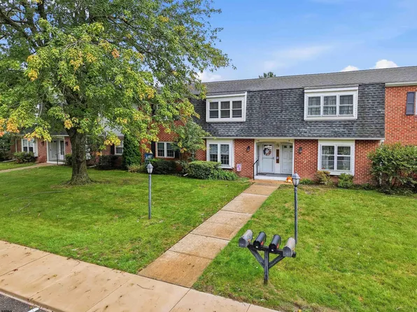 10 Rose Rita Ter #10, Hammonton, NJ 08037