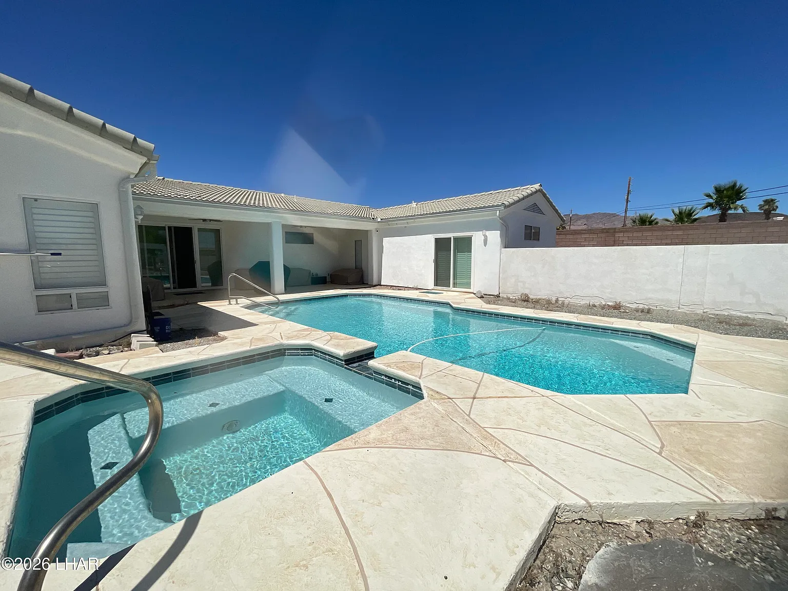 3 bed, 2.0 bath, 2094 sqft, $2,750 — Photo 4