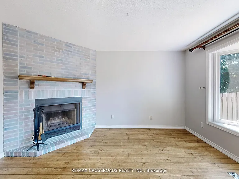 35 Forest Grove Dr — Photo 42