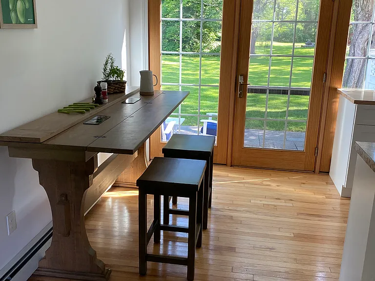 7 Lyme St #1A — Photo 4