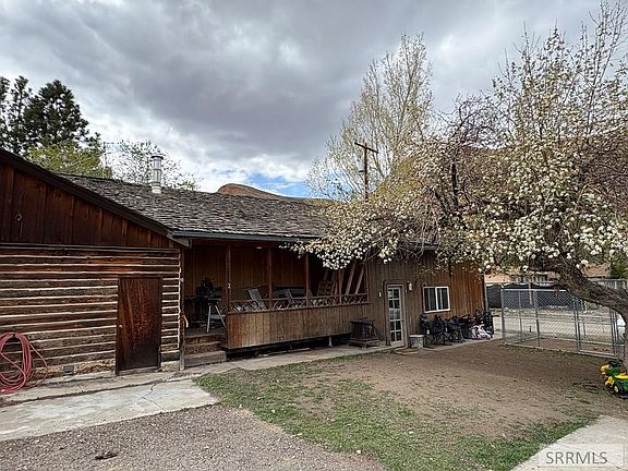 4th image of 520 E Main Ave