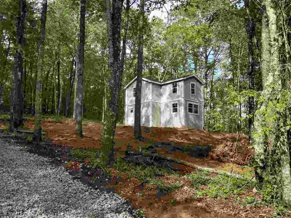 460 Nydeck Rd, Robbins, TN 37852