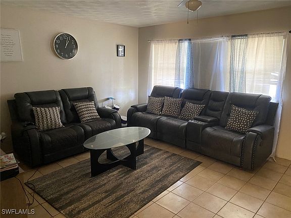 2nd image of 3522 Glenn Dr