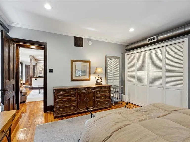 415 W Union St — Photo 5