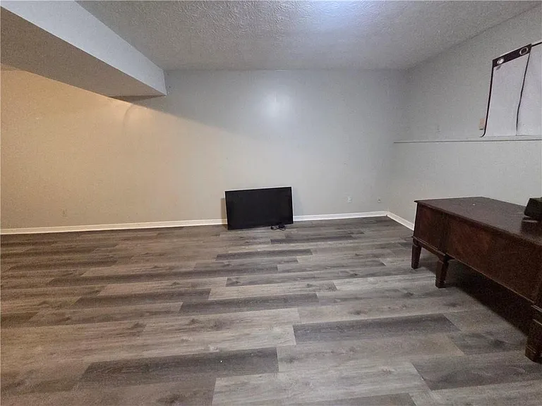 5034 Cherokee Ct — Photo 10