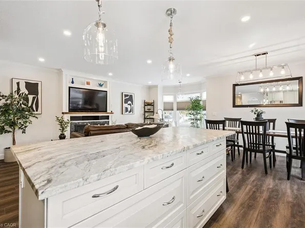 67 Breckenridge Dr #102, Kitchener, ON N2B 3R8