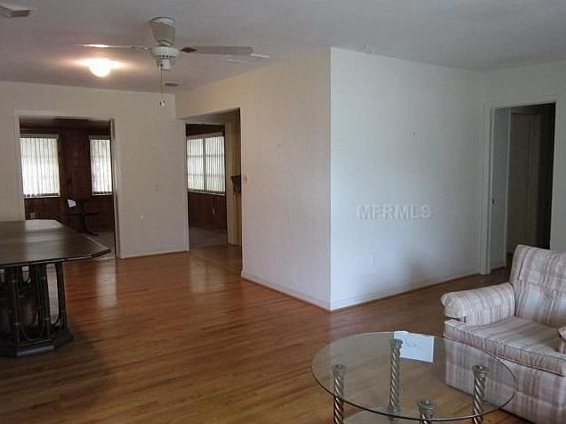 2nd image of 2072 Grandview Ave