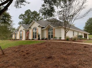 304 Hillbrook Dr, Starkville, MS 39759