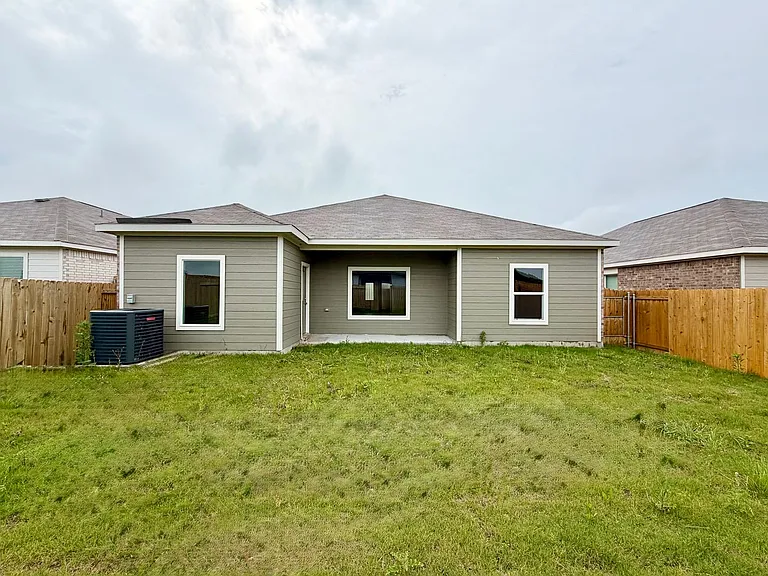 13404 Gitty Up Cir — Photo 38