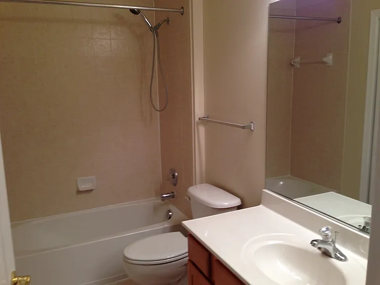 4665 Carisbrooke Ln — Photo 9