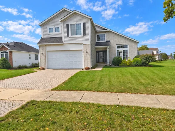 1904 N Monhegan Ave, Beecher, IL 60401