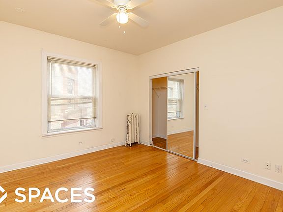 3rd image of 4810 N Winchester Ave #Two_a