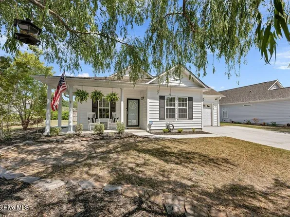 116 N Palm Drive, Winnabow, NC 28479