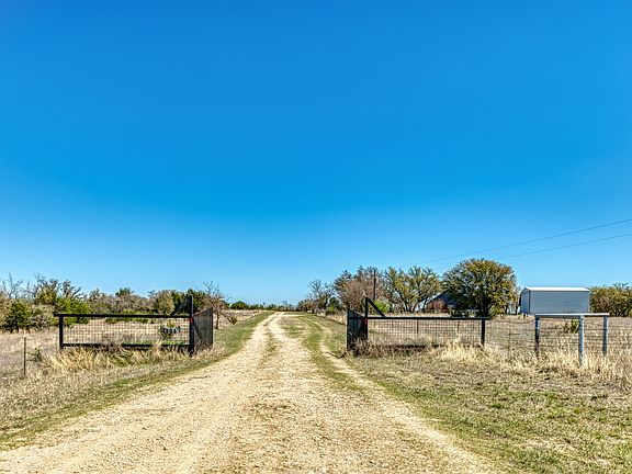 3rd image of 1208 Private Road 1399