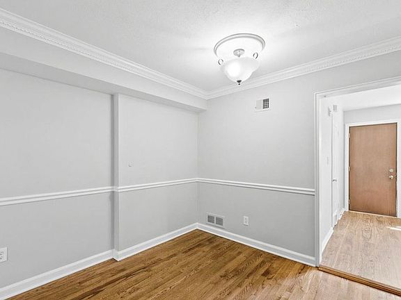 4th image of 307 19th St NE