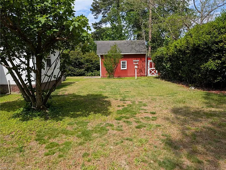 4720 Haywood Dr — Photo 31