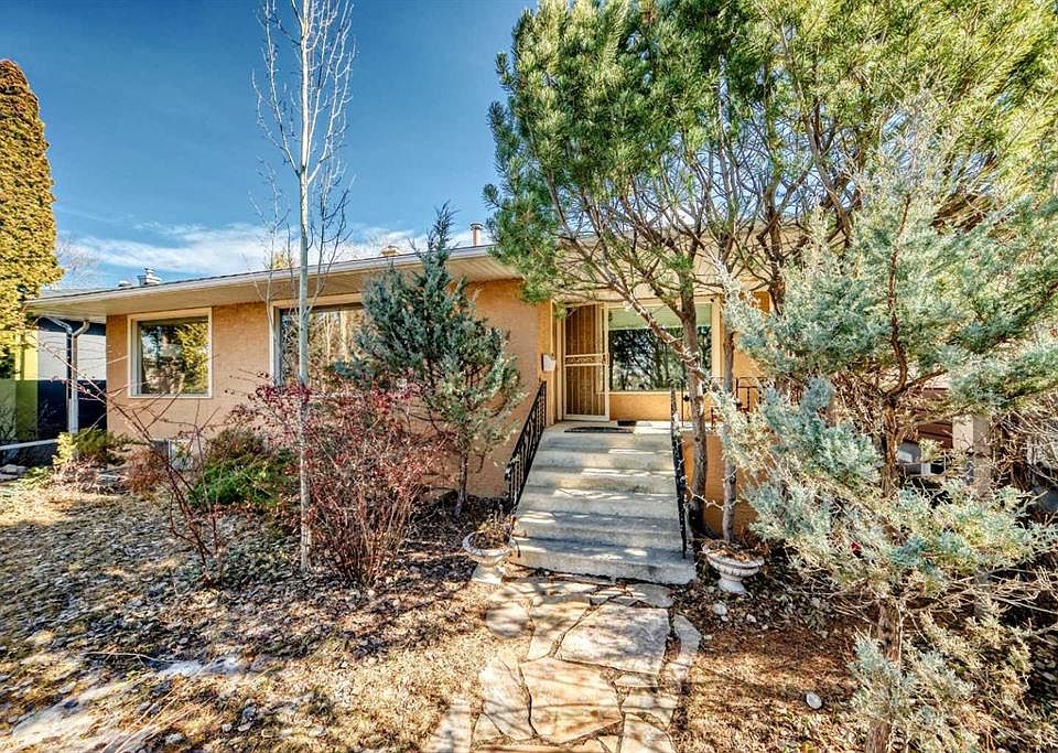 1st image of 2328 W Capitol Hill Cres NW