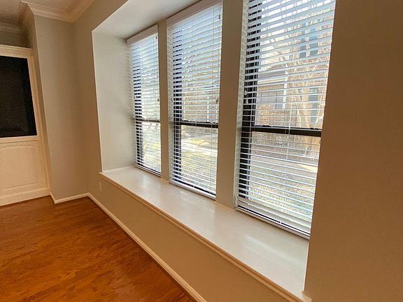 4th image of 1439 Bering Dr #1471