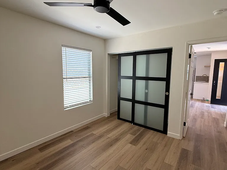 1743 S Tremont St #B — Photo 15