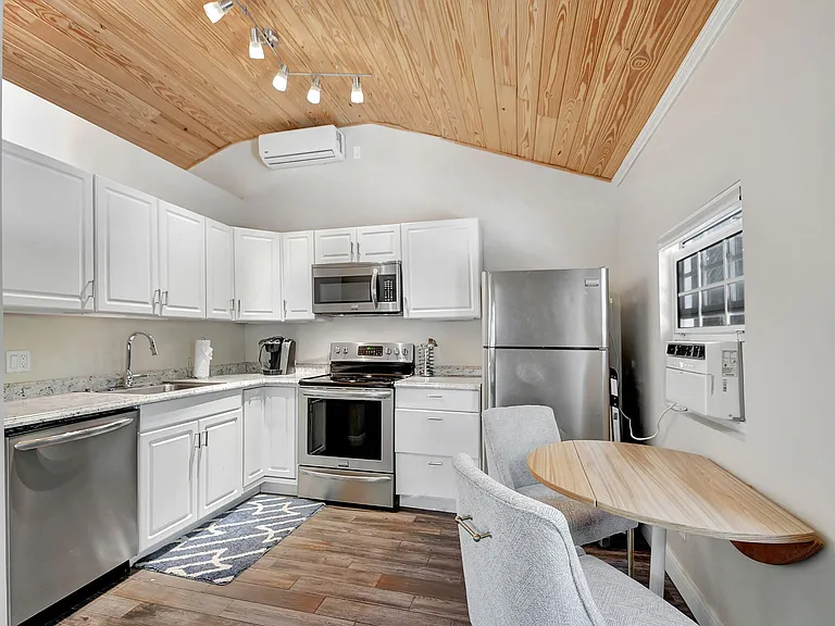 1409 Georgia Ave #B — Photo 4