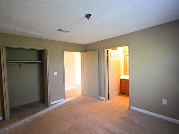 4th image of 820 North St