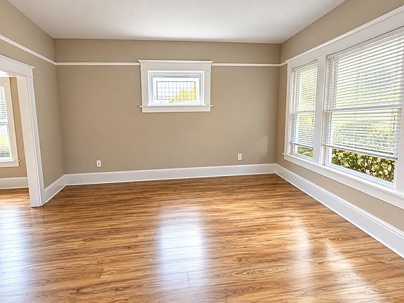 4th image of 1915 E Cherry St APT B