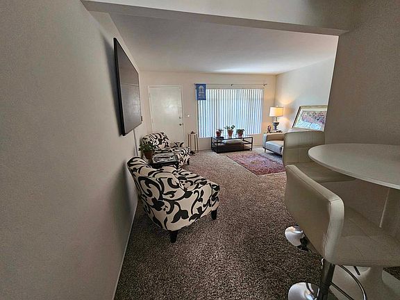 5th image of 3960 Dove St #3962-1/2