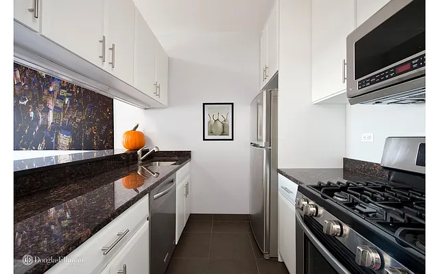 Rented by Douglas Elliman | media 9