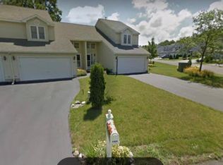 1069 Sterling Ridge Dr, Rensselaer, NY 12144