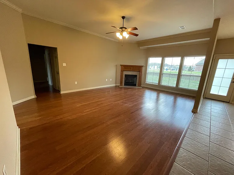 12149 Cypress Park Dr — Photo 3
