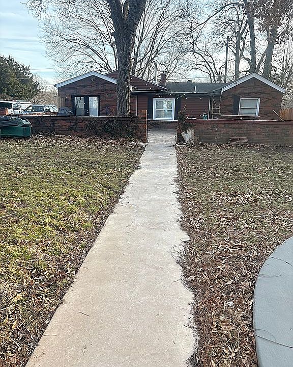 1st image of 1116 W Clay St