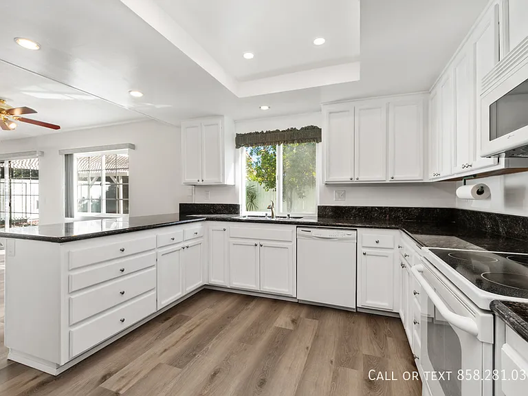 13327 Entreken Ave — Photo 13