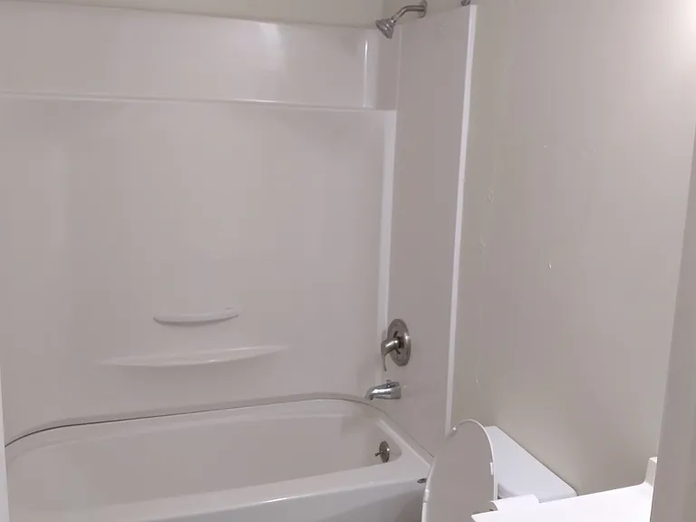 213 Grantwood Dr — Photo 24