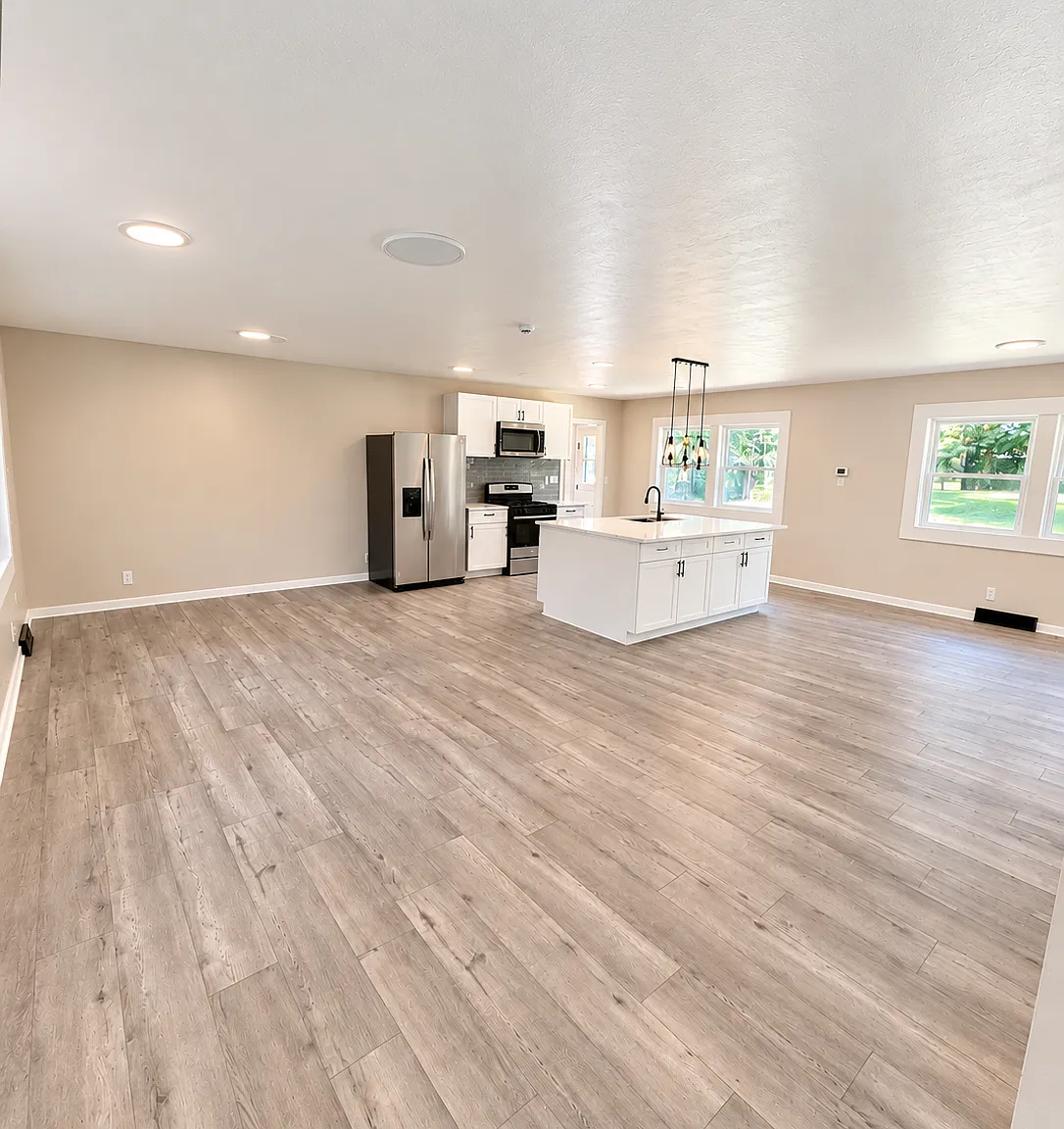 4 bed, 1858 sqft, $2,600 — Photo 3