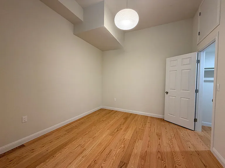 411 Fairmount Avenue — Photo 58
