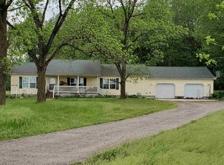 14777 Juniper Rd, Argos, IN 46501