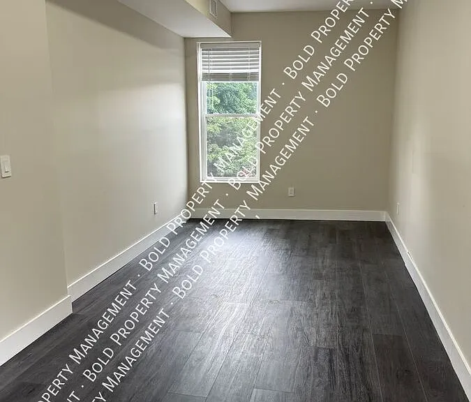 501 E Arch St — Photo 14