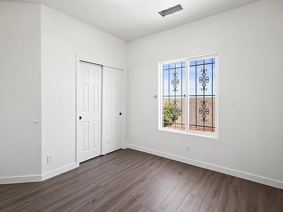 2nd image of 8735 Palomar Ave NE
