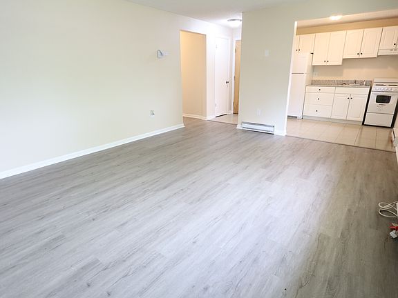2nd image of 275 Owens Rd #8