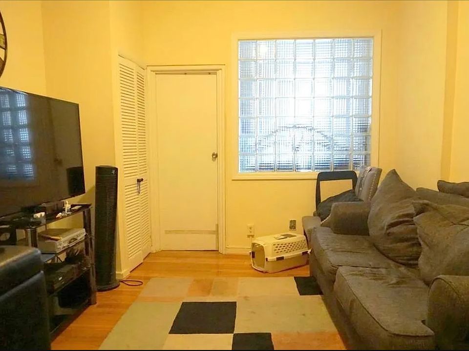1st image of 307 E 85th St #2RE