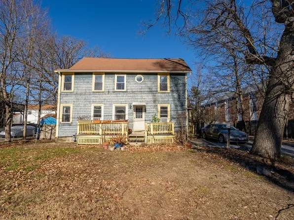 190 Fisher St, North Attleboro, MA 02760
