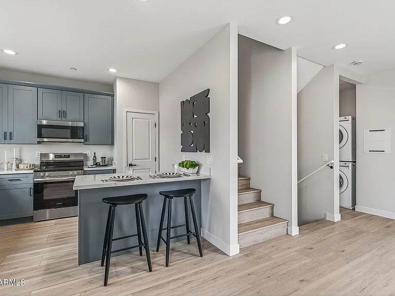2601 E Clarendon Ave #3 — Photo 19