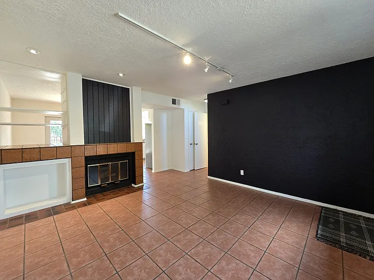 2582 Camino San Patricio — Photo 6