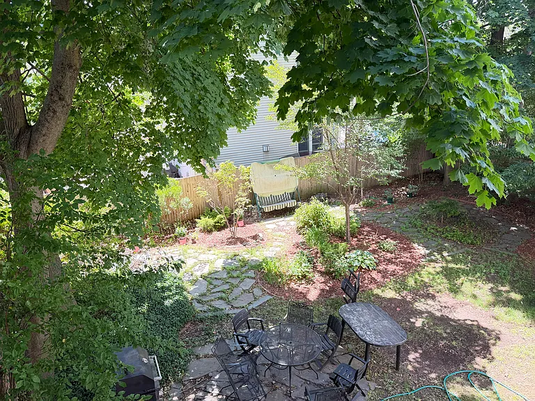 162 Hampshire St #3 — Photo 22