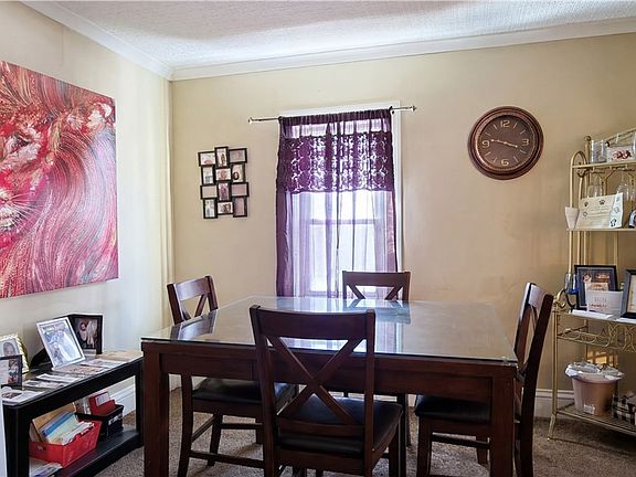 4th image of 110 Holbrooke St