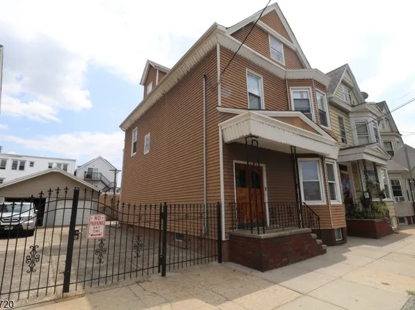 15 Darcy St, Newark City, NJ 07105