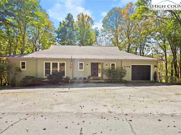 202 Cliffside Lane, Seven Devils, NC 28604