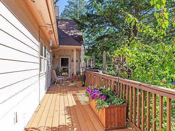 4th image of 8677 N Rhapsody Ln