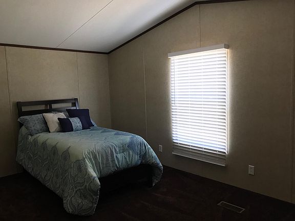 4th image of 3522 Evergreen Dr