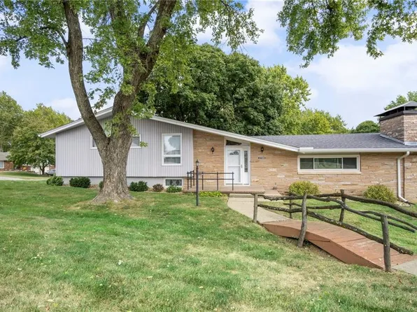 1720 Linden Ln, Atchison, KS 66002